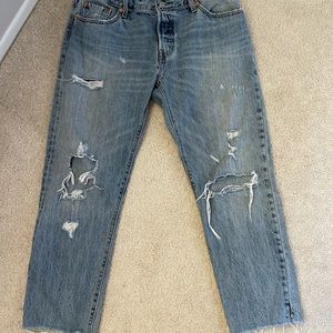 501 Levi cropped jeans size 29